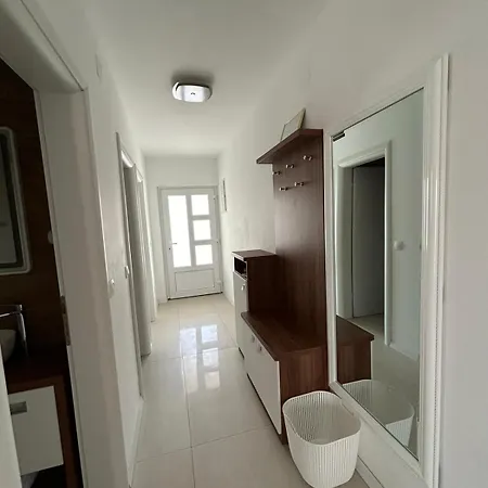 Anita Sveti Filip i Jakov